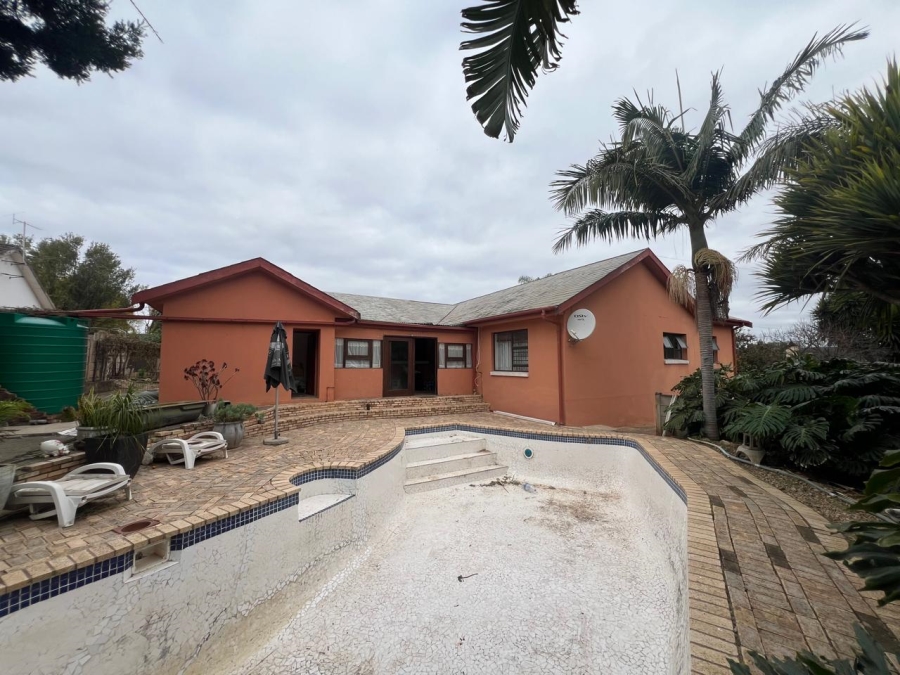 4 Bedroom Property for Sale in Vanes Estate Eastern Cape